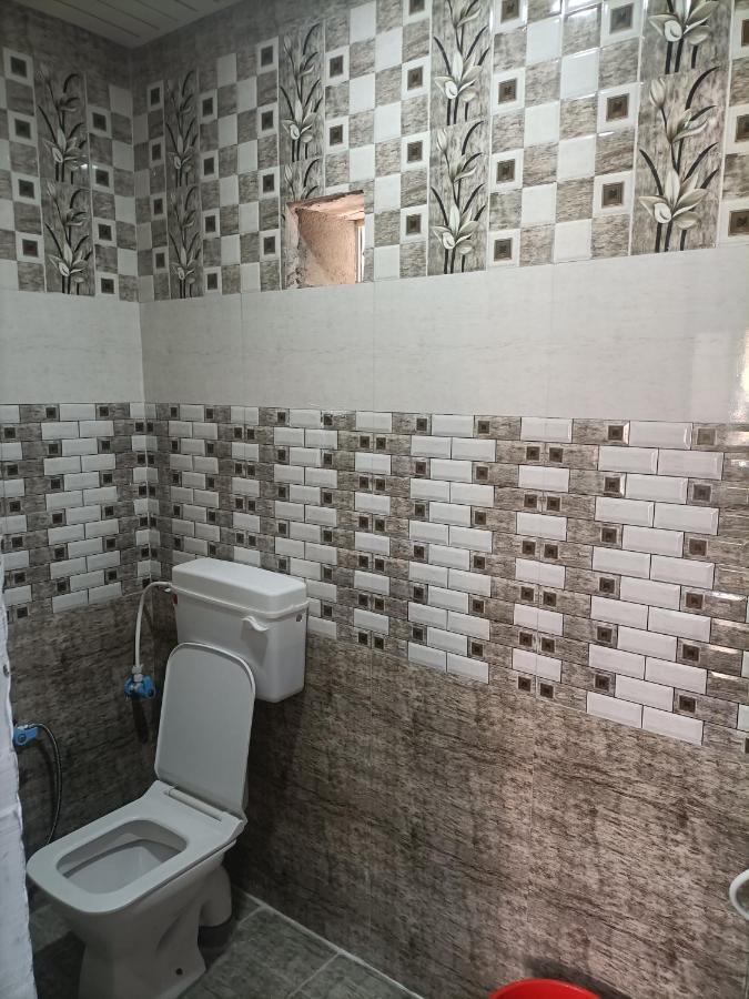 אויאיין Shri Gamya Guest House מראה חיצוני תמונה