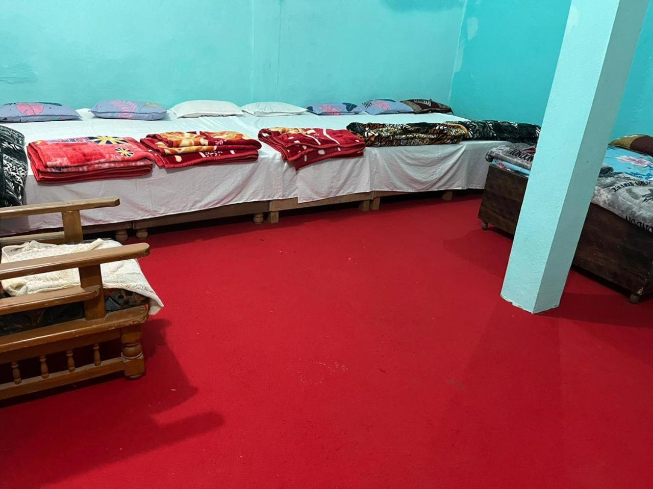 אויאיין Shri Gamya Guest House חדר תמונה